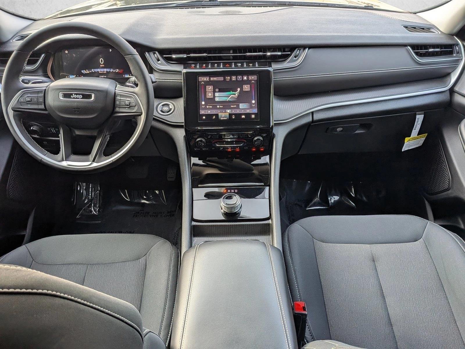 Used 2023 Baltic Gray Metallic Clearcoat Jeep Laredo image 19