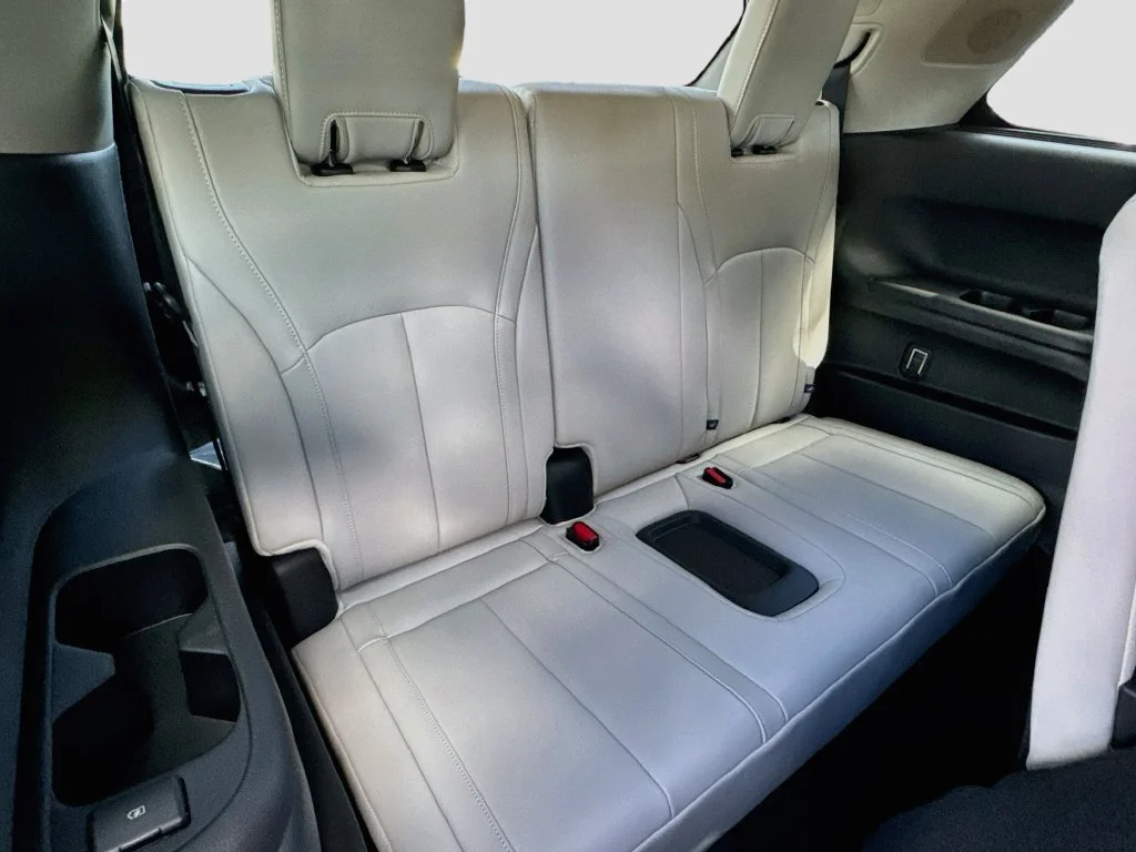 New 2027 White INFINITI LUXE image 29