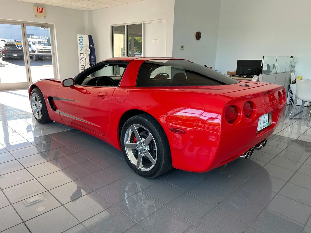 Used 2000 Torch Red Chevrolet Base image 9