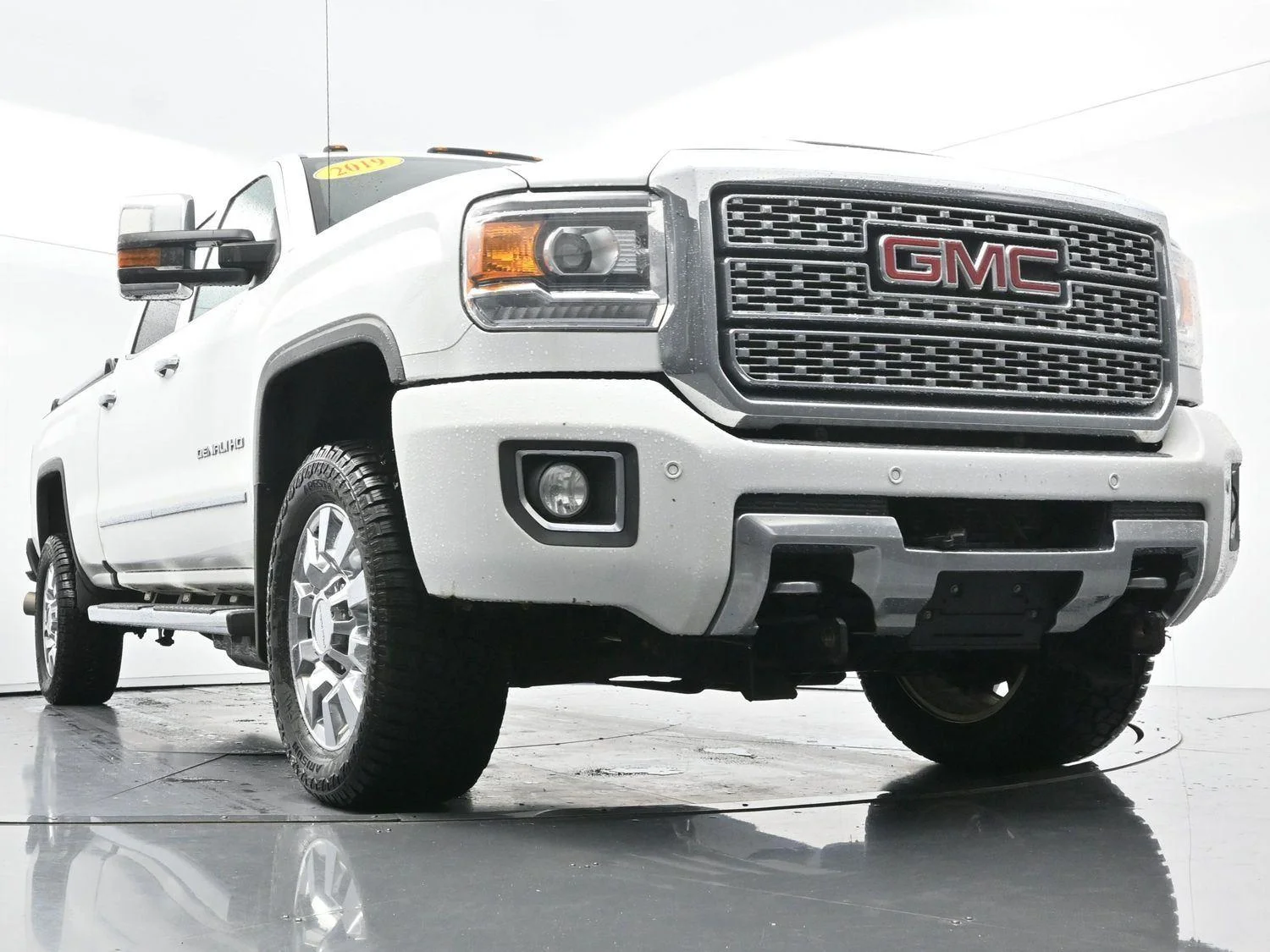 Used 2019 Summit White GMC Denali image 44