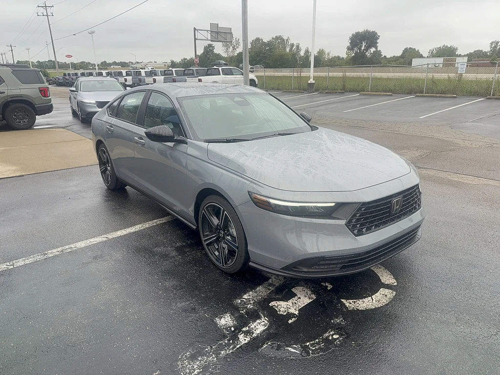 2026 Honda Accord Hybrid Sport, photo 2 of 12