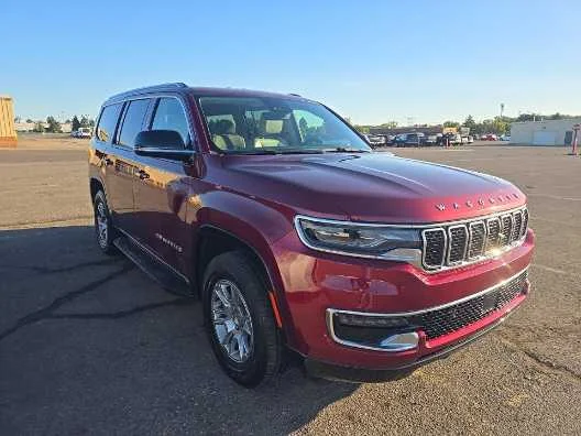 Used 2024 Velvet Red Pearlcoat Jeep  image 3