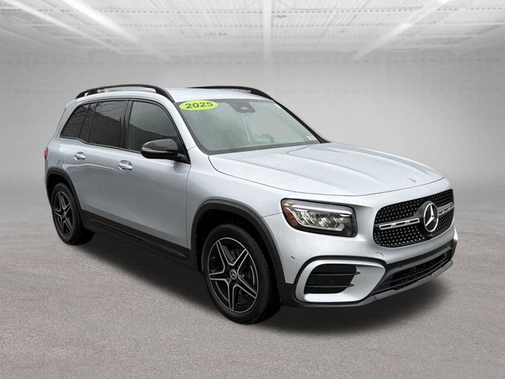 Certified Used 2025 Silver Mercedes-Benz GLB 250 image 8