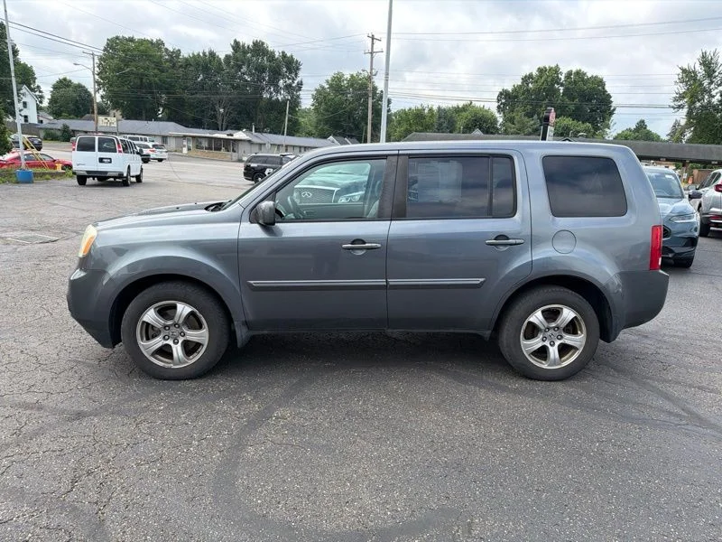 Used 2013  Honda EX-L image 4