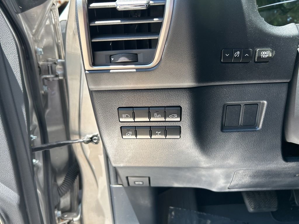 Used 2020 Silver Lexus 300 Base image 23