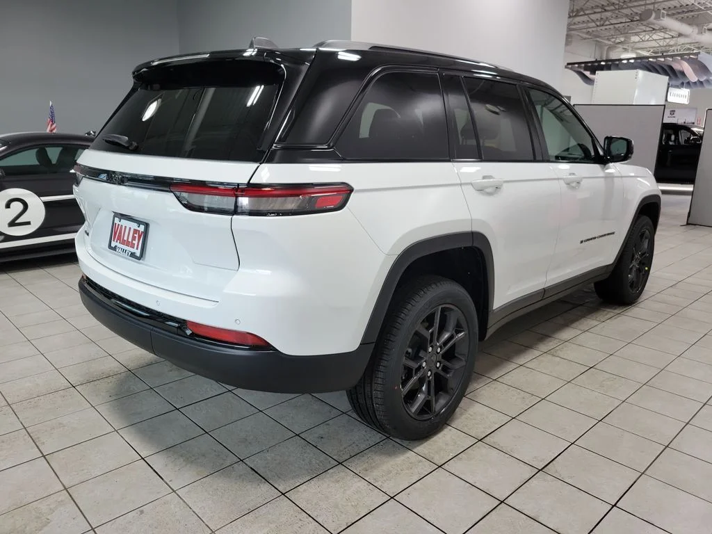 New 2025 White Jeep Limited image 7