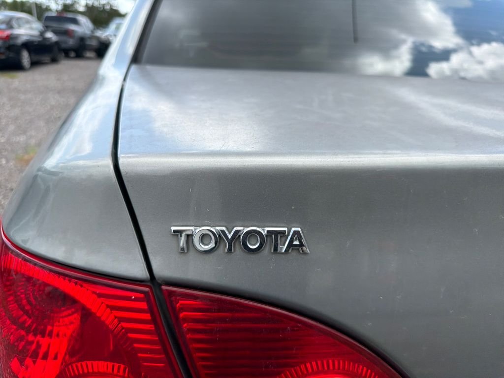 Used 2003 Silver Toyota  image 16