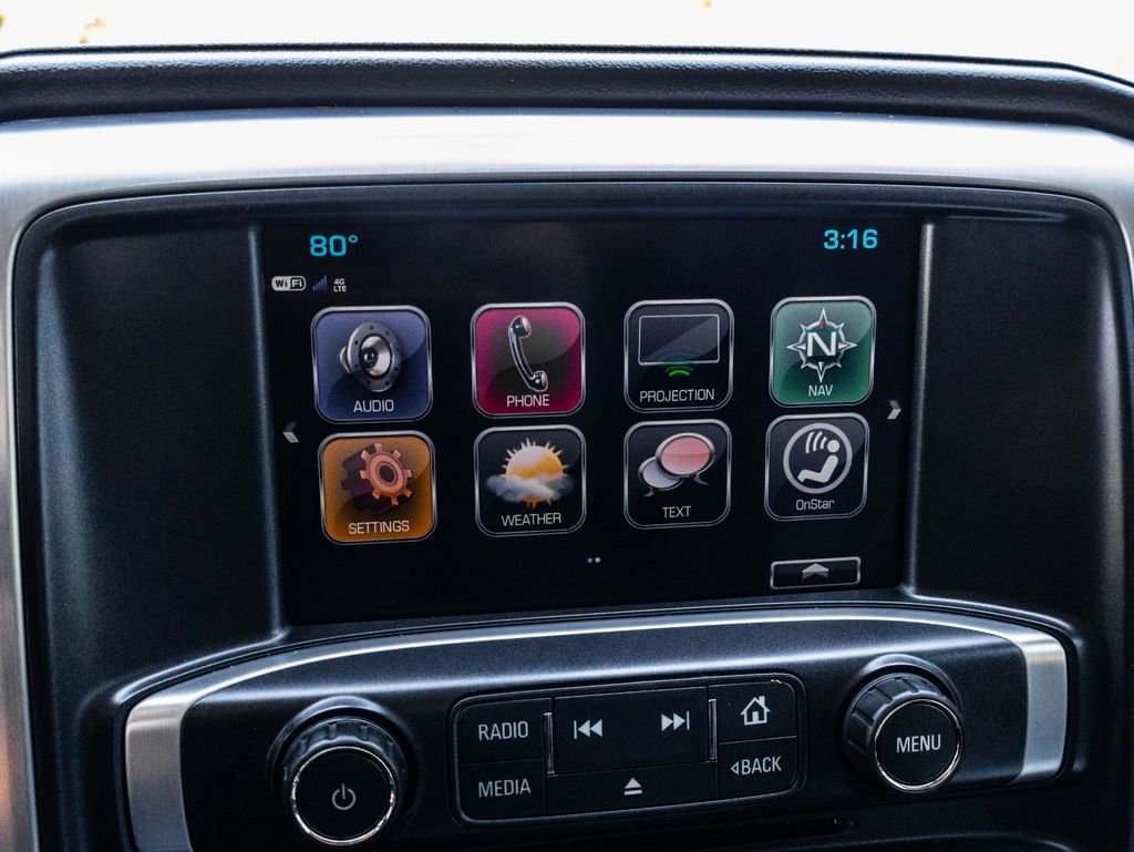 Used 2018 White GMC SLT image 35