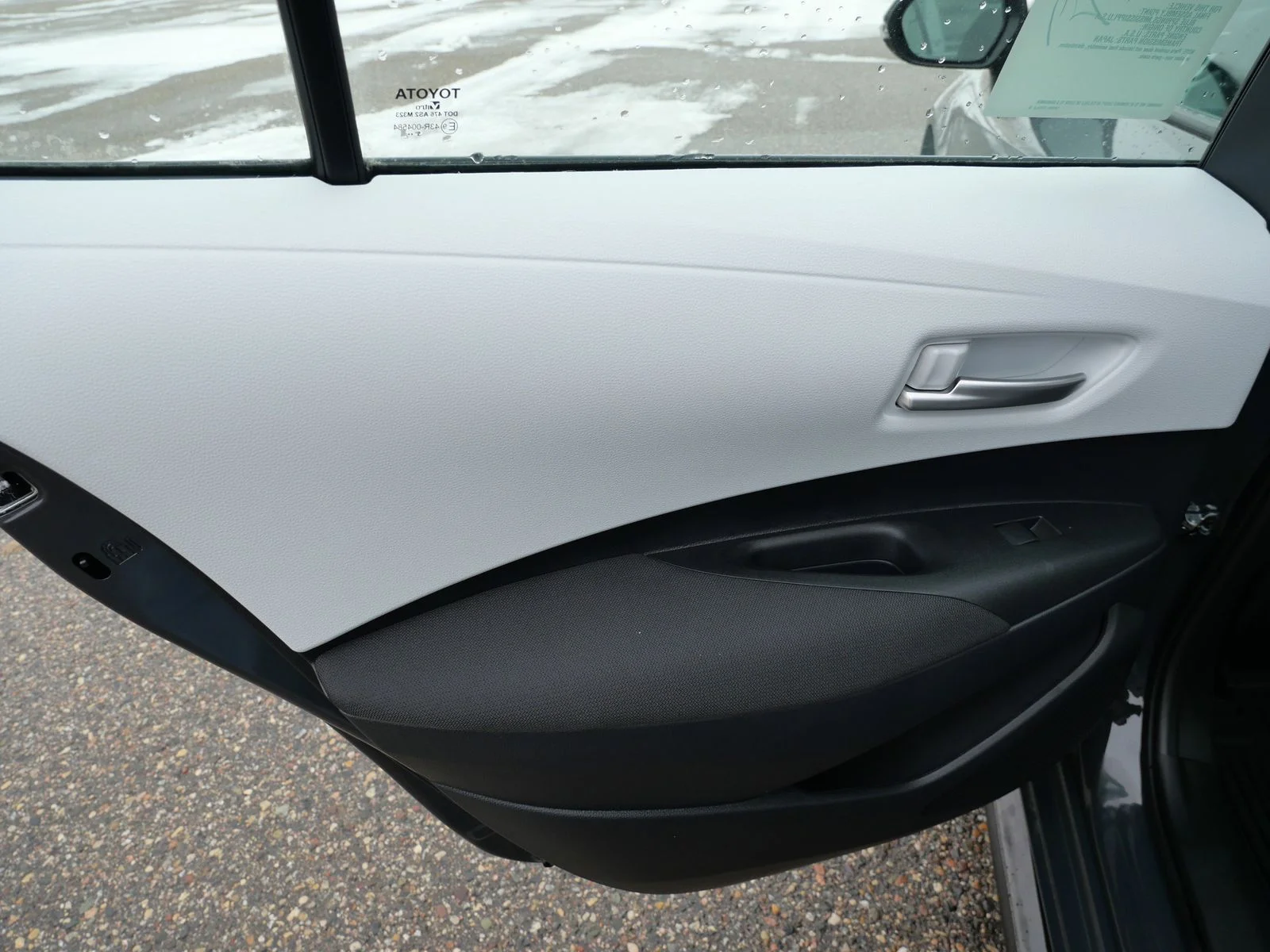 2026 Toyota Corolla SE - Photo 15