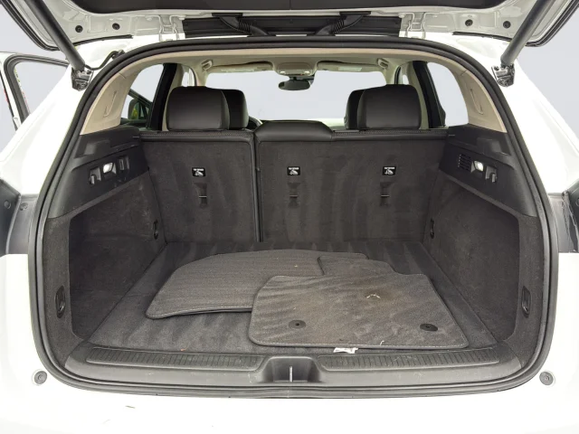 Used 2022 White Buick Preferred image 35
