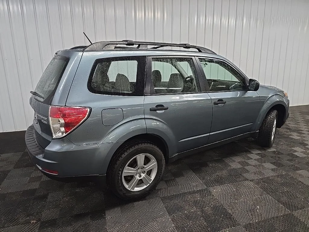 Used 2011 Sage Green Metallic Subaru 2.5X image 3