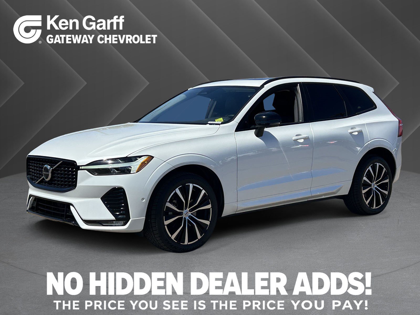 2023 Volvo XC60 B5 Plus Dark Theme AWD's photo