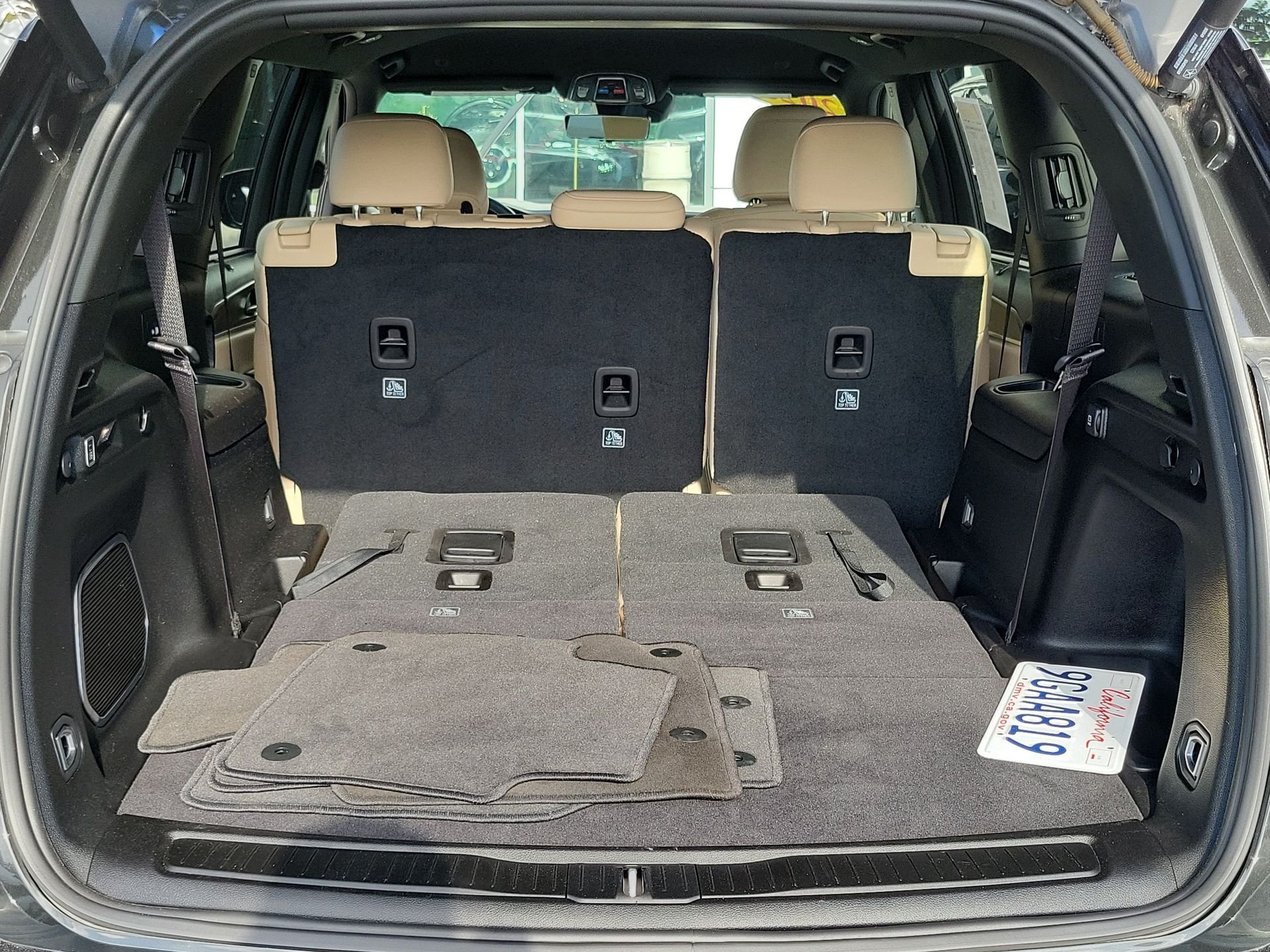 Certified Used 2023 Gray Jeep Limited image 13