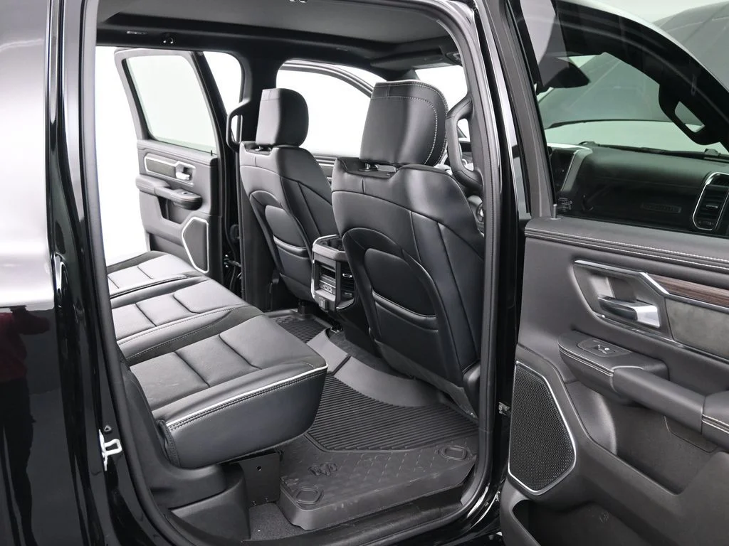 2026 RAM 1500 Laramie - Photo 12