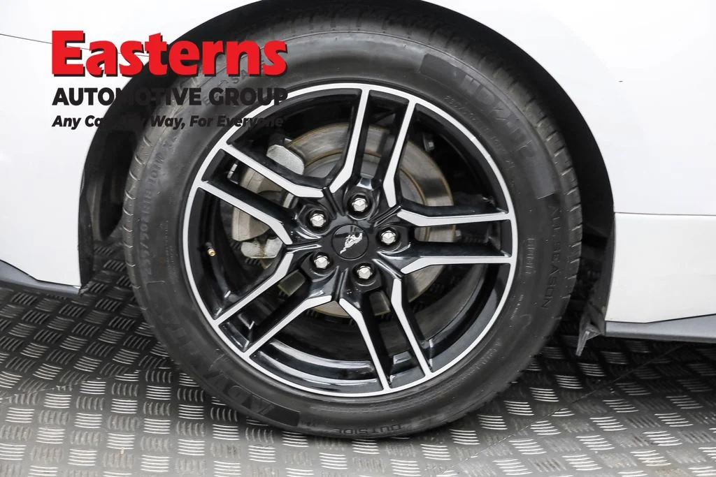 Used 2022 White Ford EcoBoost Premium image 27