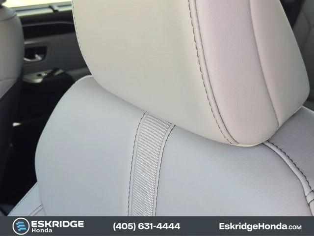 Used 2023 Platinum White Pearl Honda Touring image 15