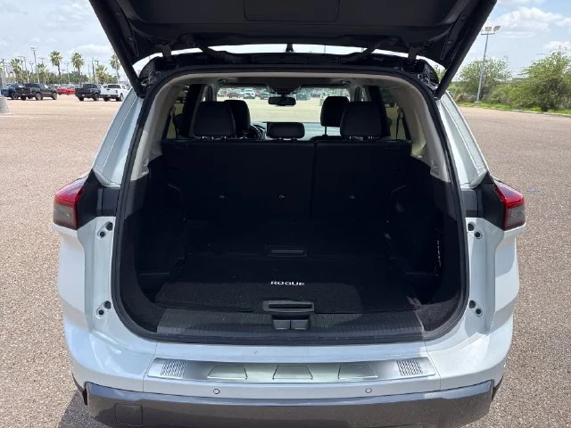 Used 2024 White Nissan SL image 24