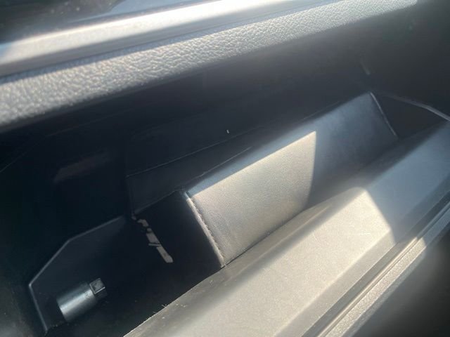 Used 2017 Beige Subaru 2.0i Limited image 18