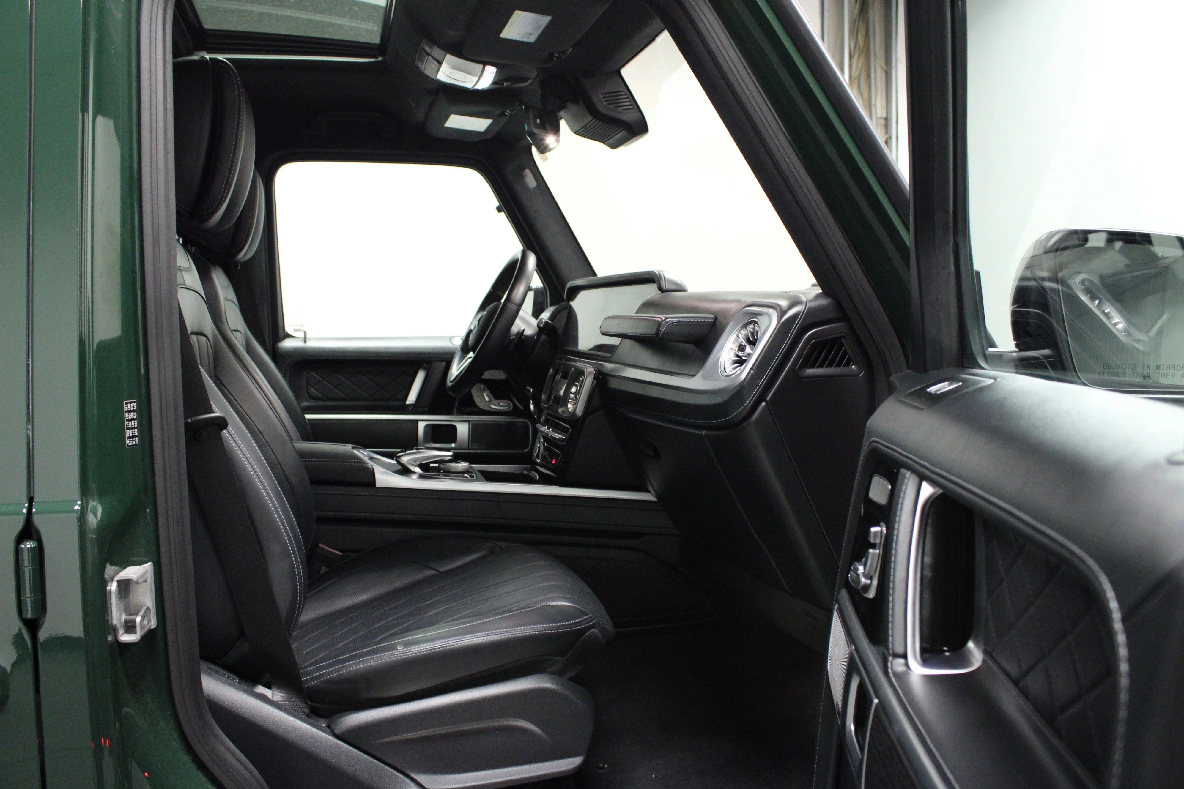 Used 2023 MANUFAKTUR Deep Green Mercedes-Benz G 550 image 16