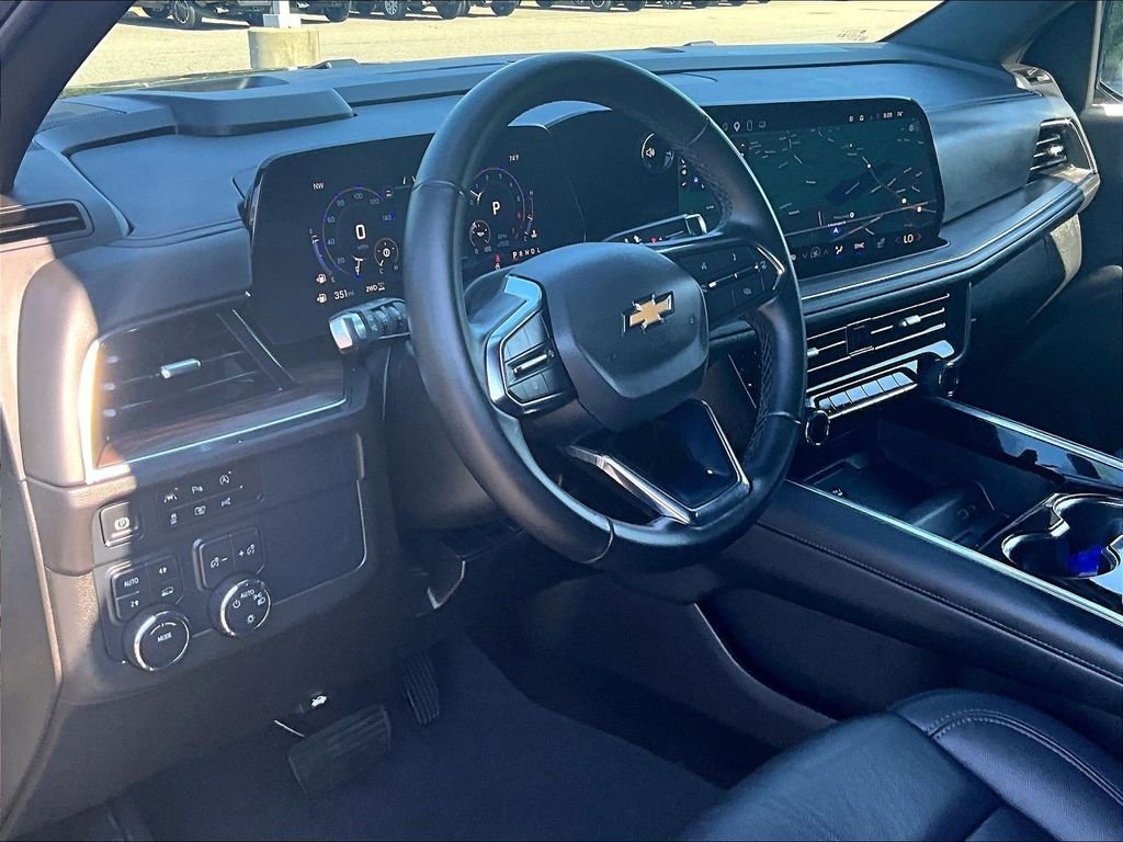Used 2025 Black Chevrolet LT image 8
