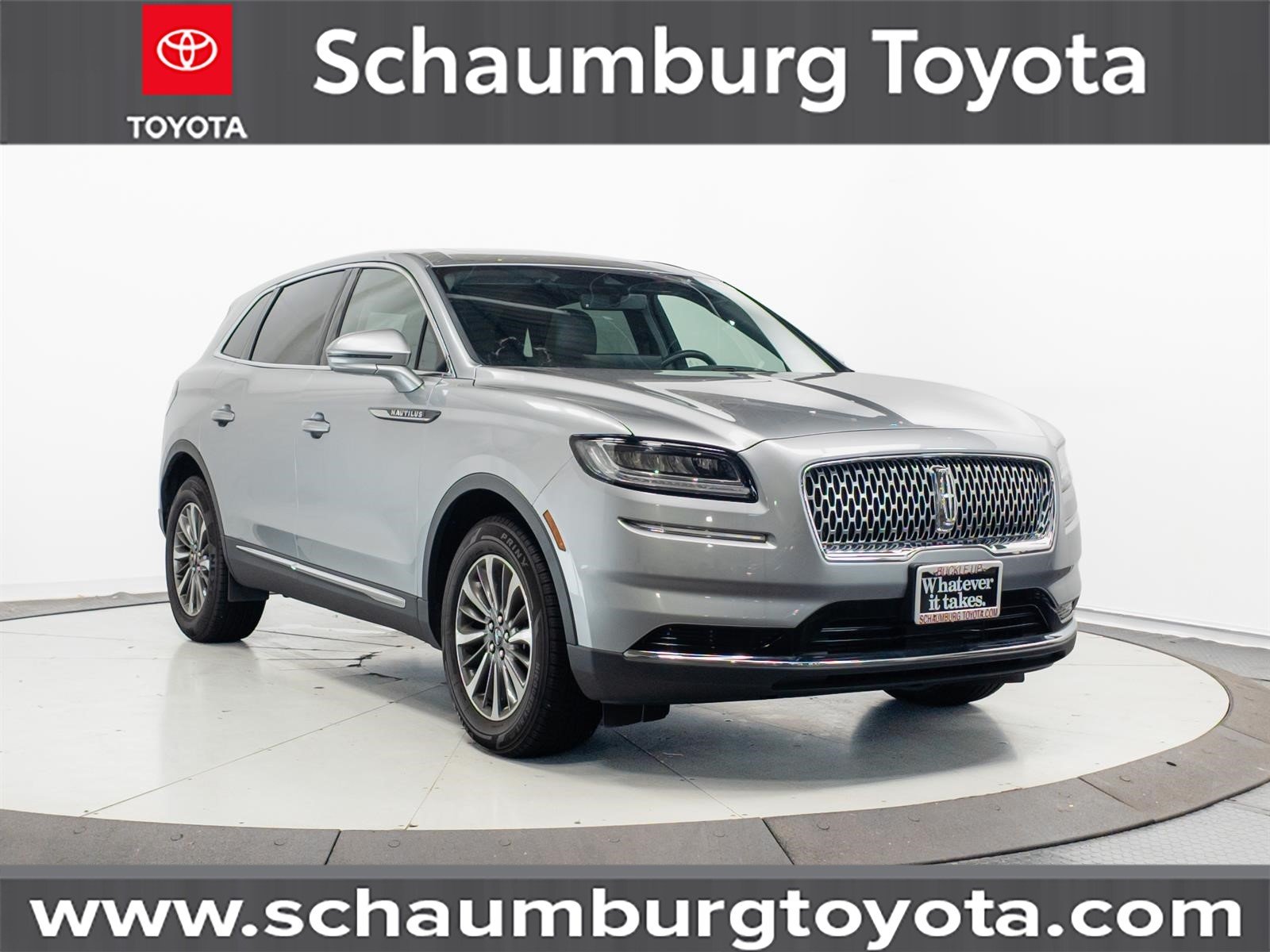 Used 2023 Silver Lincoln Reserve image 1