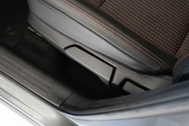 Used 2025 Gray Nissan SR image 4