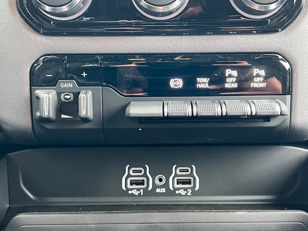 2025 RAM 2500 Big Horn - Photo 24