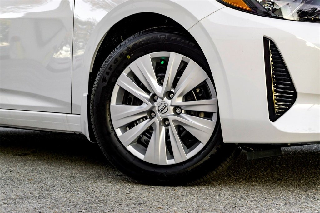 2025 Nissan Sentra S photo 2