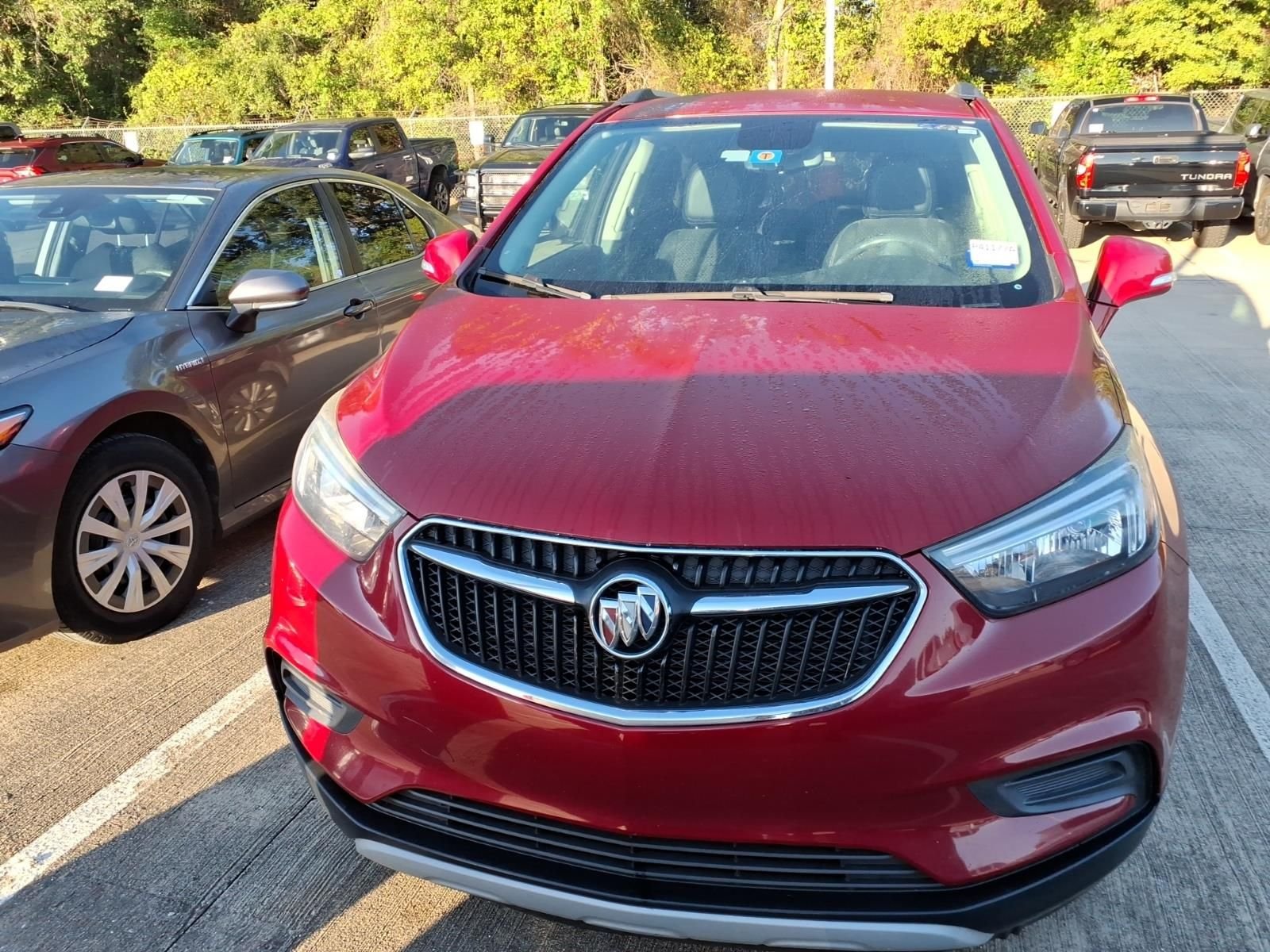 Used 2019 Red Metallic Buick Preferred image 3