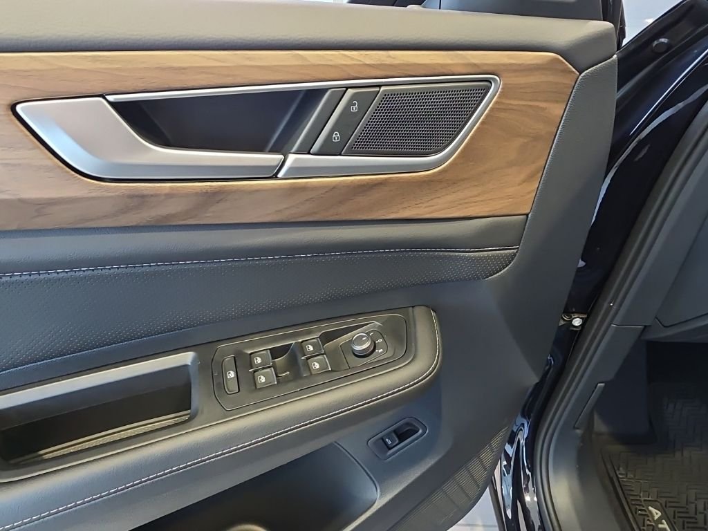 2026 Volkswagen Atlas SE w/Tech - Photo 10