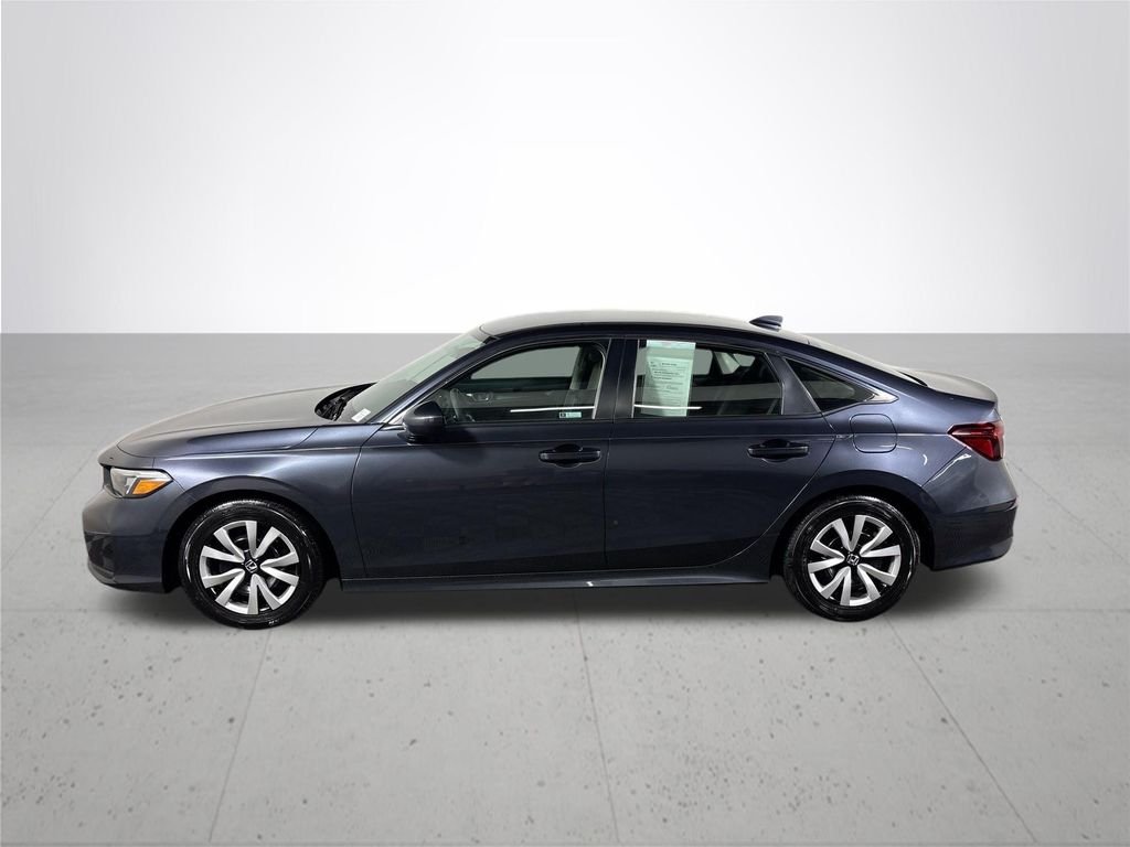 Used 2025 Meteorite Gray Metallic Honda LX image 9
