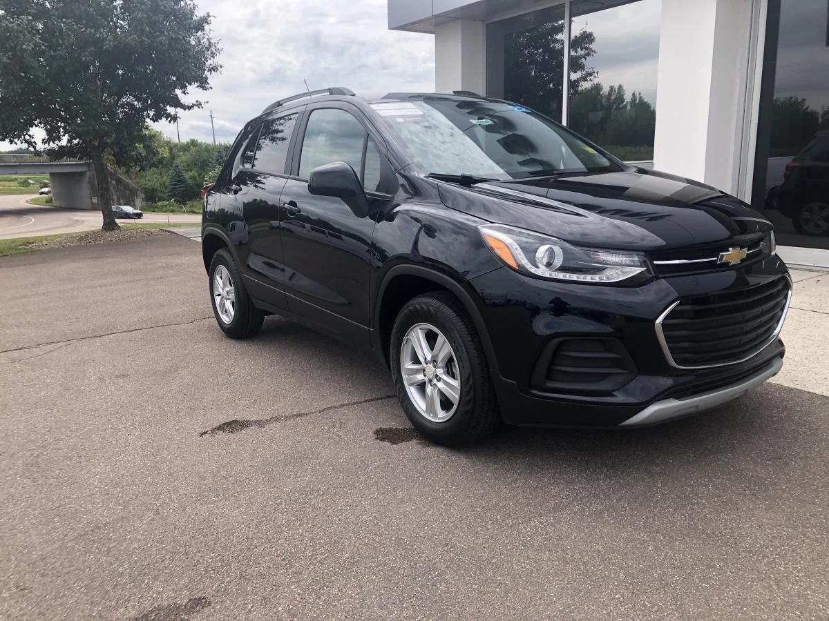 Used 2022 Blue Chevrolet AWD 4dr LT w/ Leather image 3