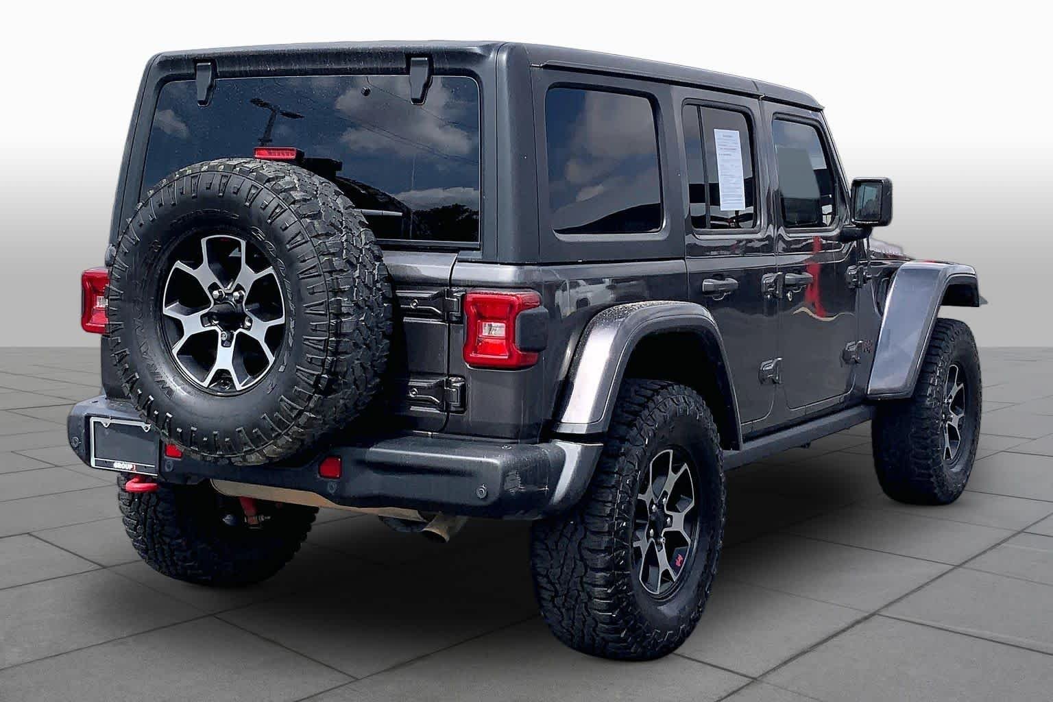 Used 2018 Granite Crystal Metallic Clearcoat Jeep Rubicon image 12