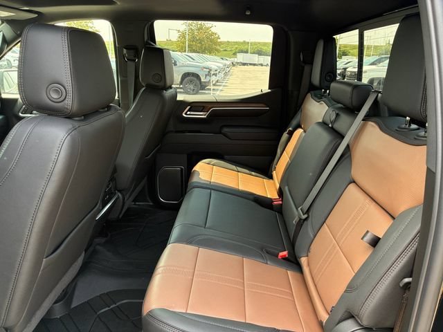 2026 Chevrolet Silverado 1500 High Country - Photo 17