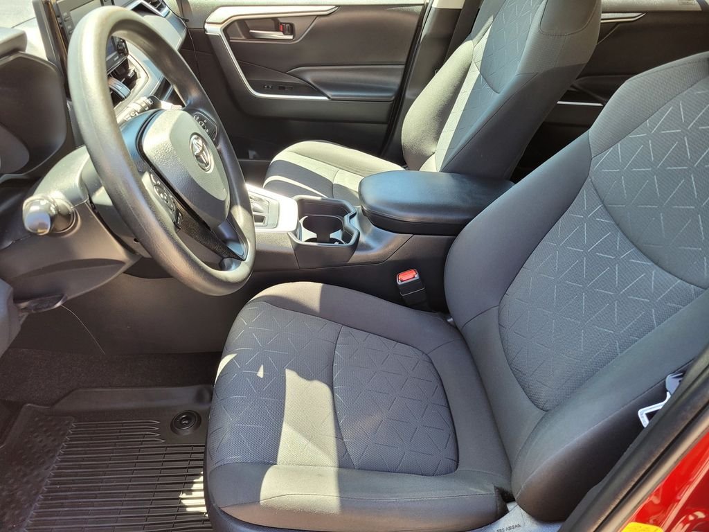 Used 2020 Red Toyota XLE image 16