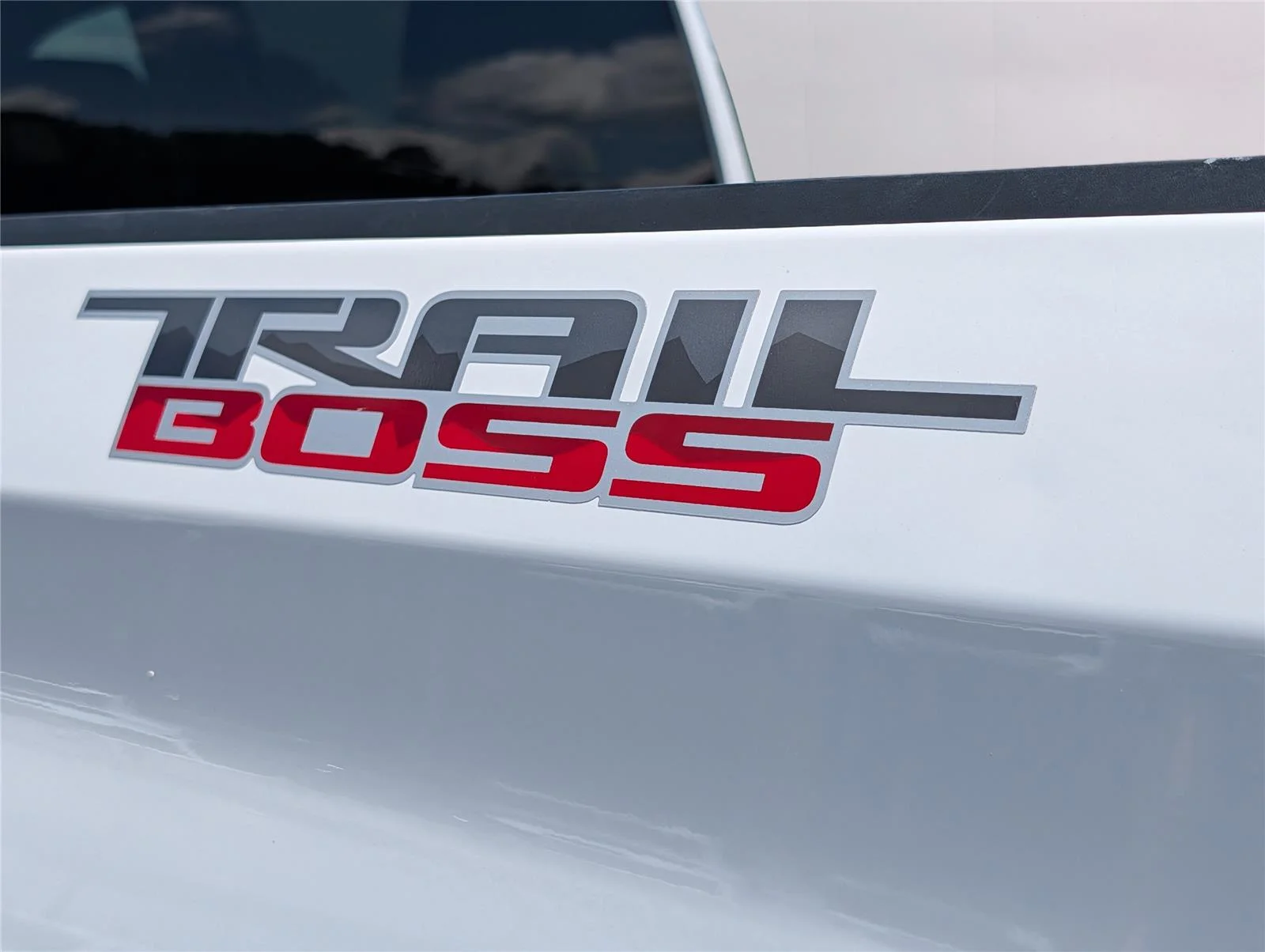 Used 2024 Summit White Chevrolet LT Trail Boss image 39
