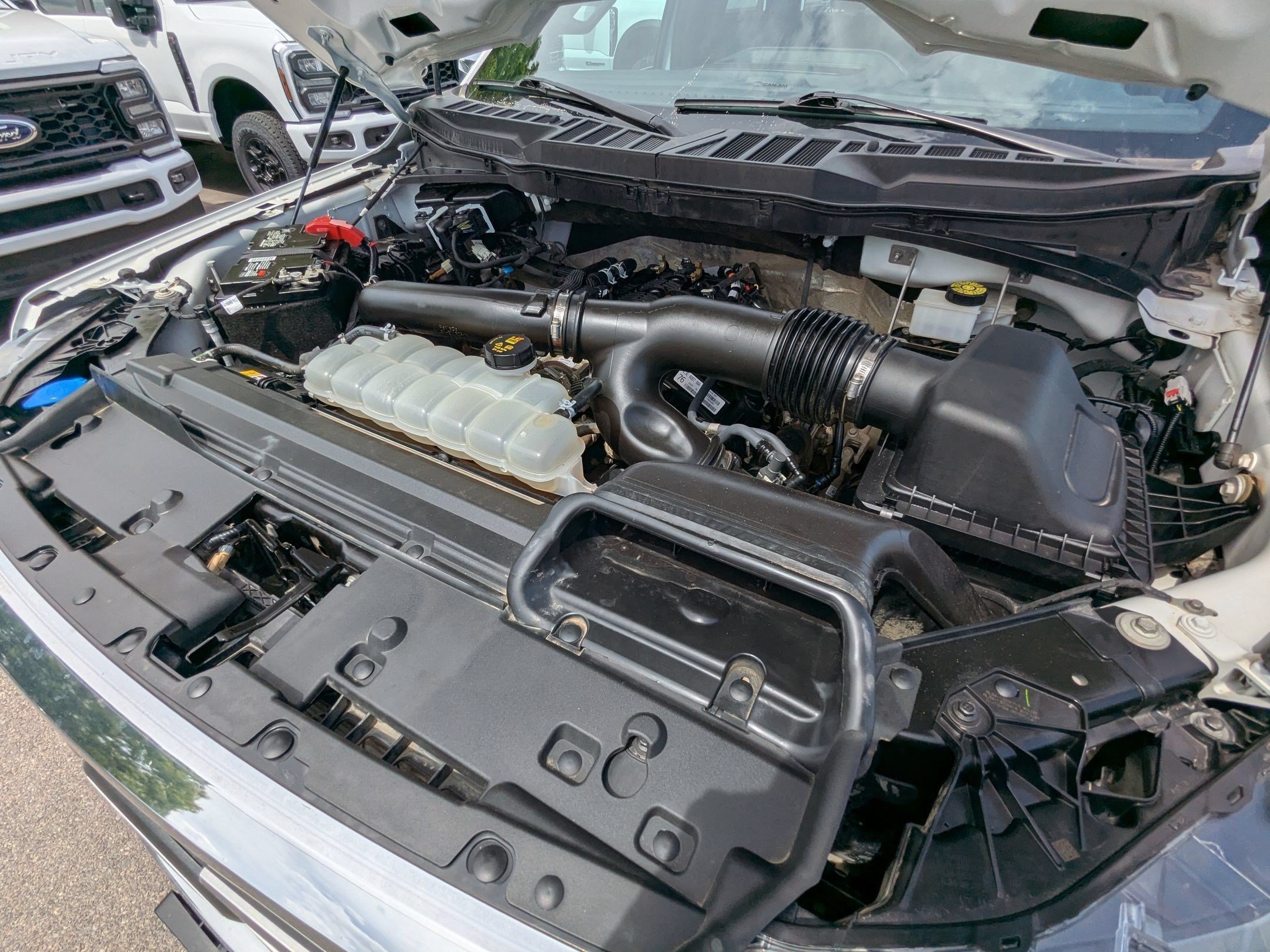 Used 2024 White Ford LARIAT image 36