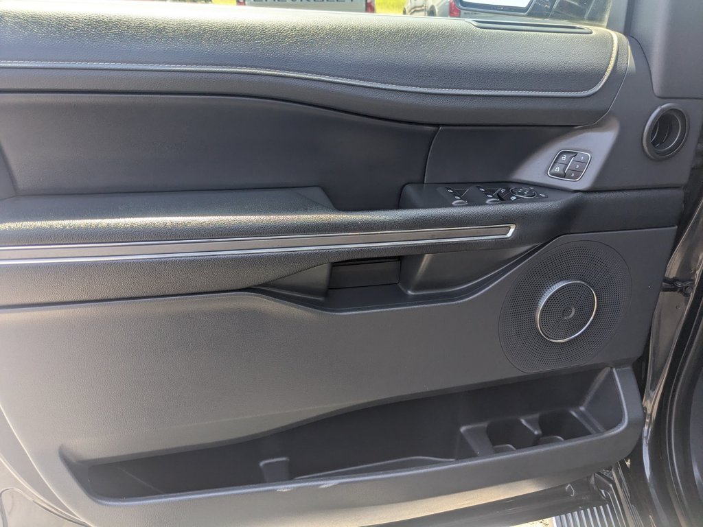 Used 2023 Gray Ford XLT image 11