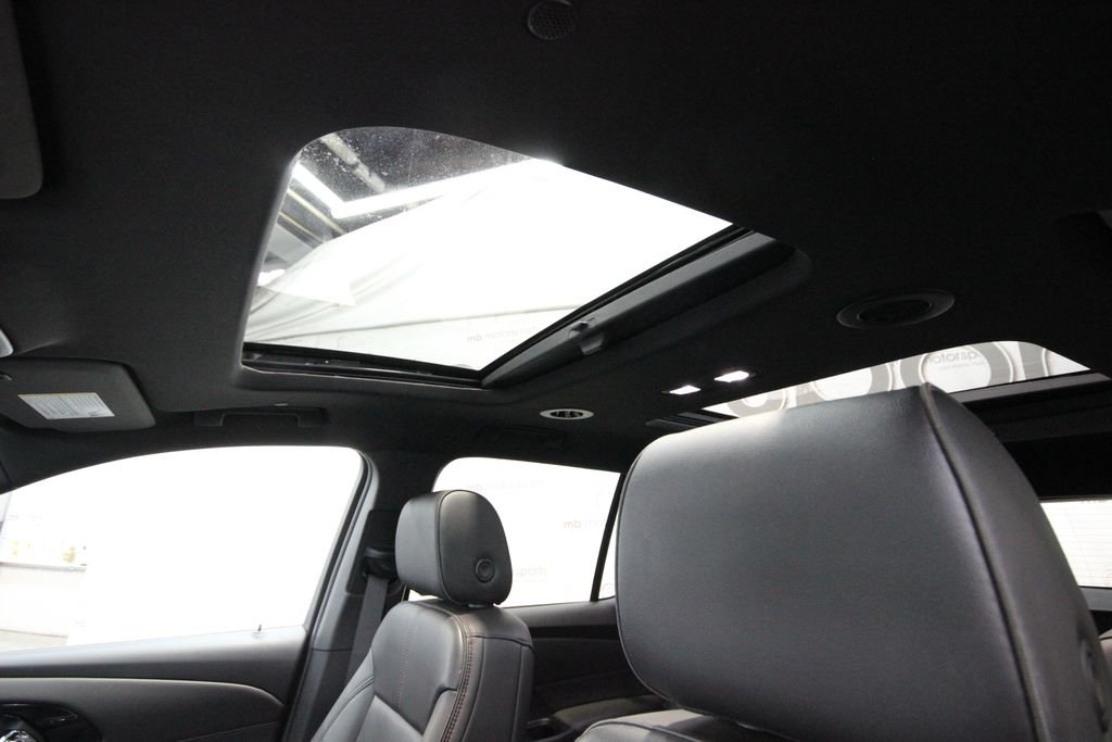 Used 2023 Black Chevrolet RS image 27