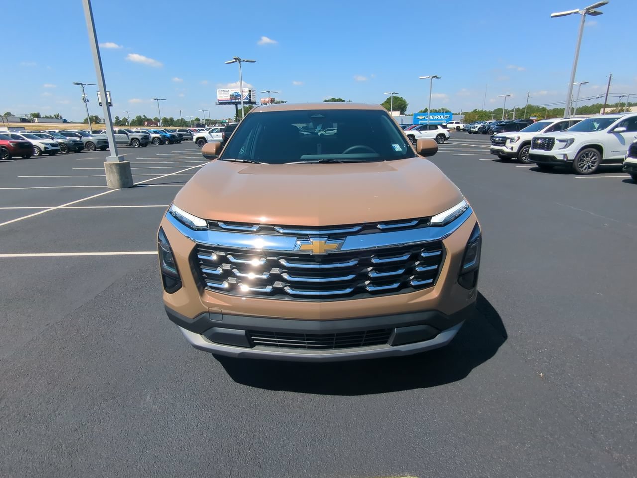 2027 Chevrolet Equinox LT - Photo 8