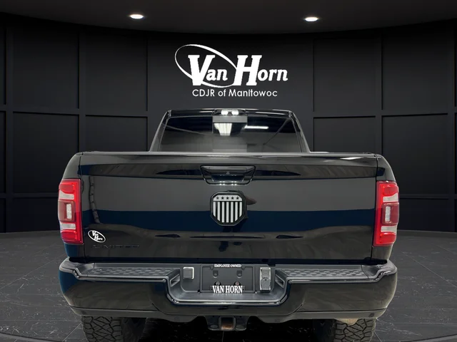 Used 2023 Diamond Black Ram Limited image 6