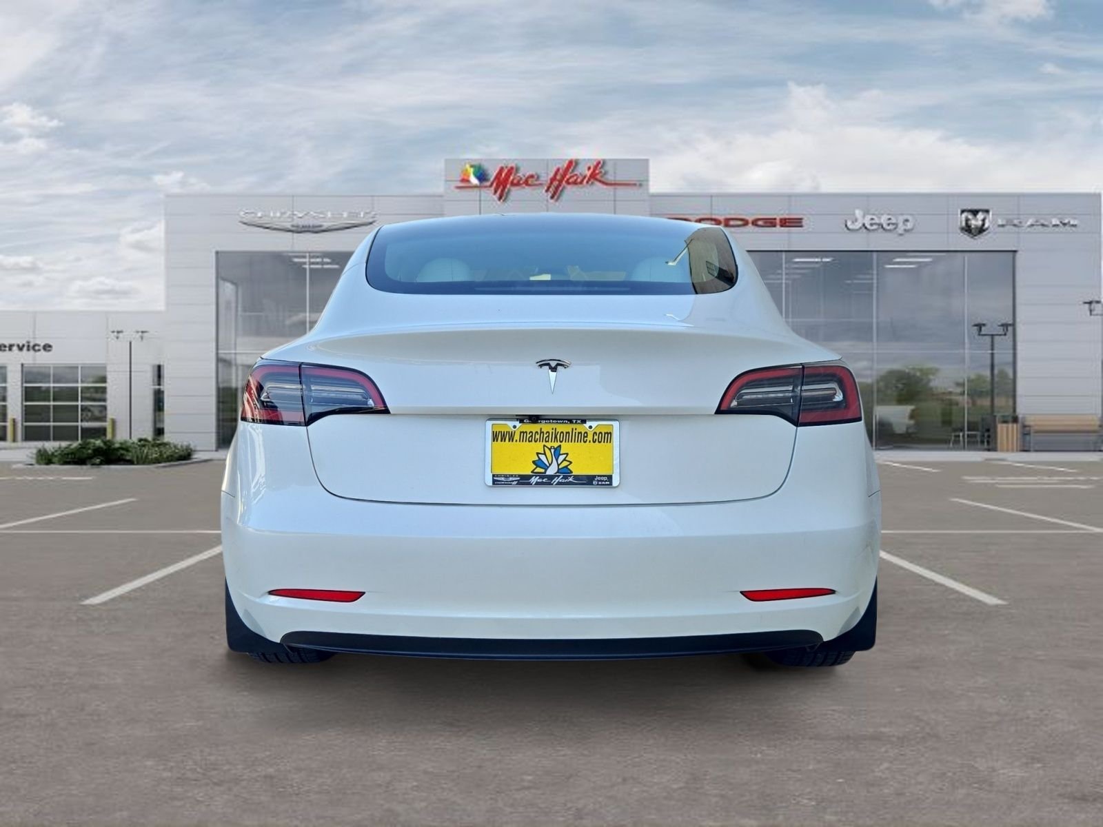 Used 2023 White Tesla Base image 4