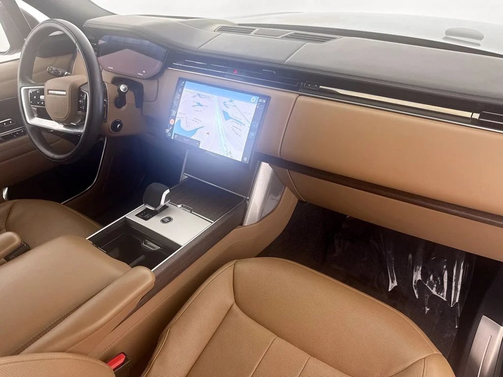 Certified Used 2025 Black Land Rover SE image 30