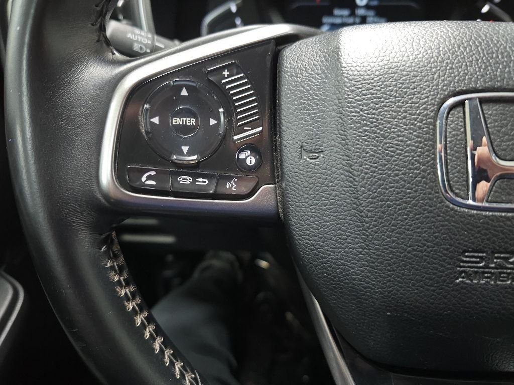 Used 2018 Crystal Black Pearl Honda Touring image 21
