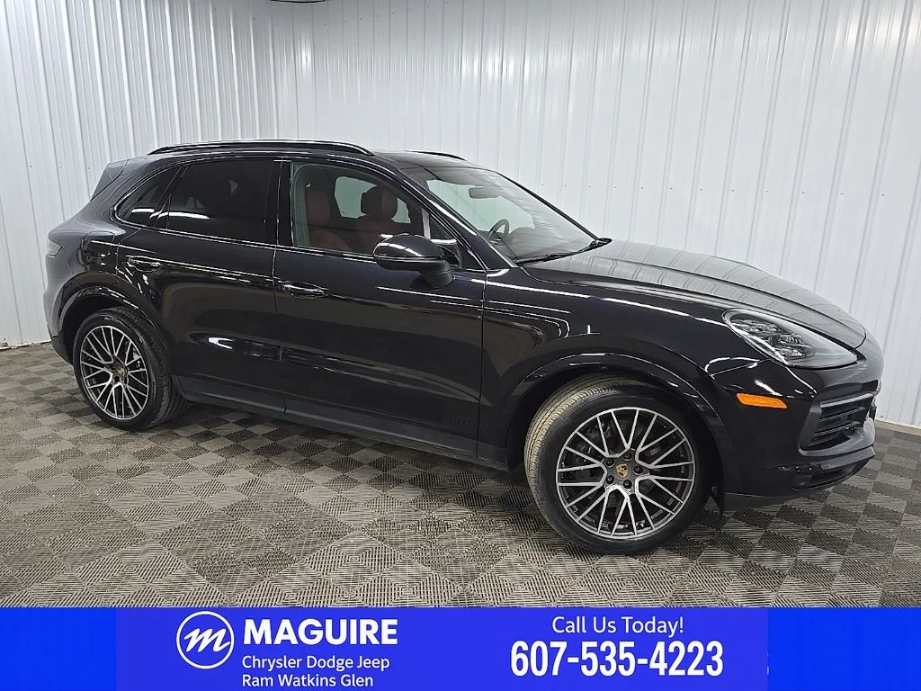 2022 Porsche Cayenne -'s photo