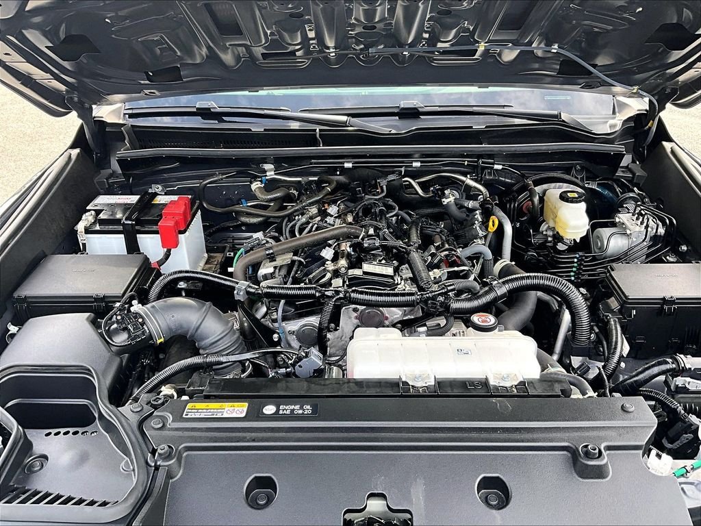Used 2025  Toyota SR5 image 30
