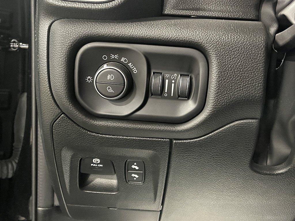 2024 RAM Ram 1500 Pickup Laramie - Photo 28
