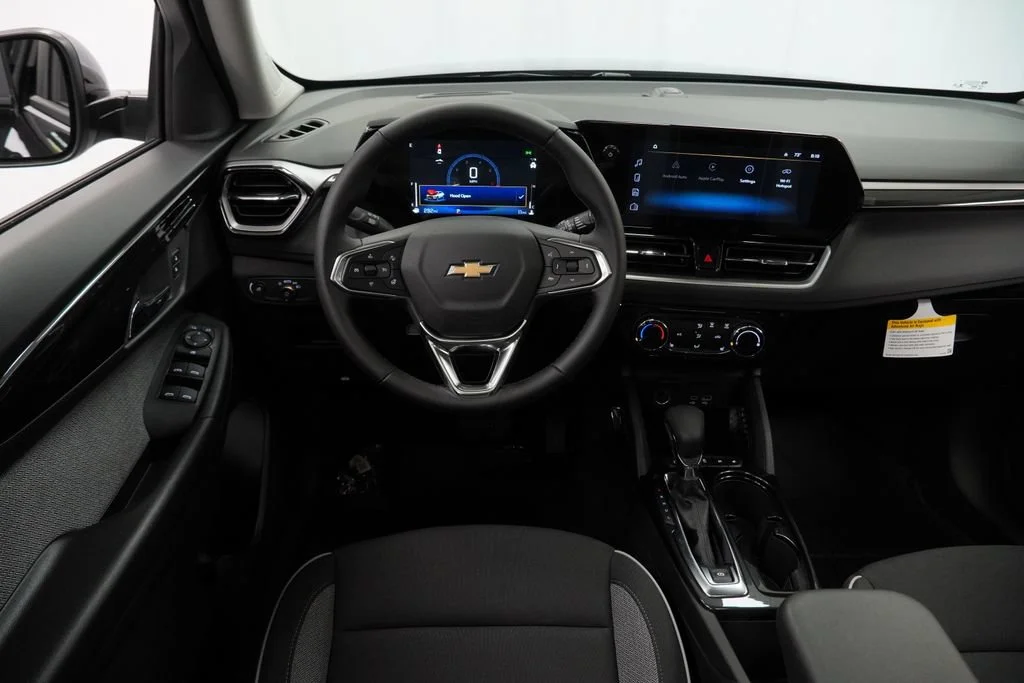 New 2026 Mosaic Black Metallic Chevrolet LT image 13