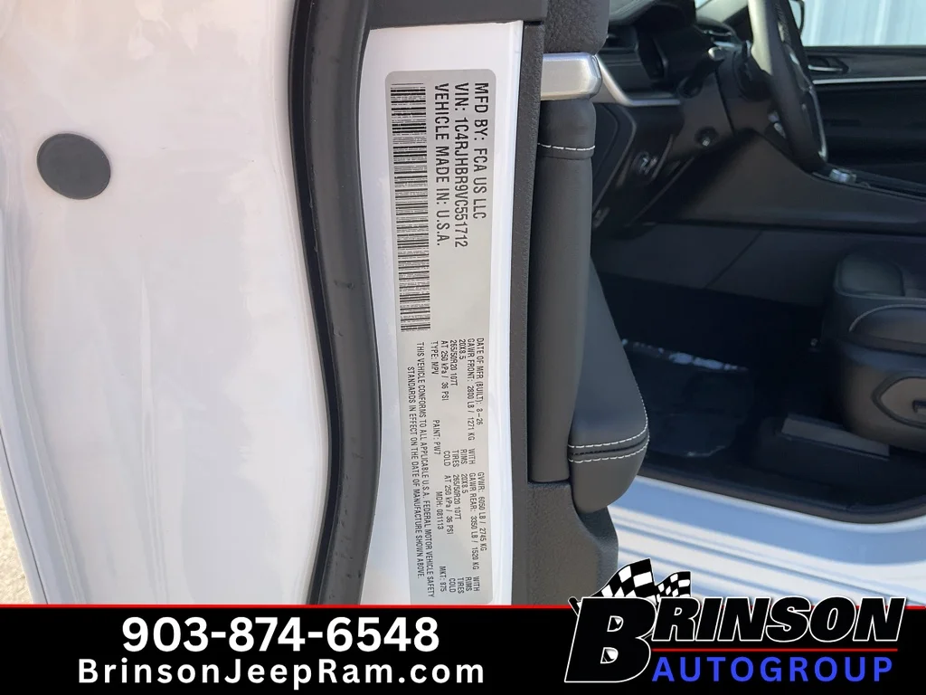 New 2027 Bright White Clearcoat Jeep Limited Reserve image 21
