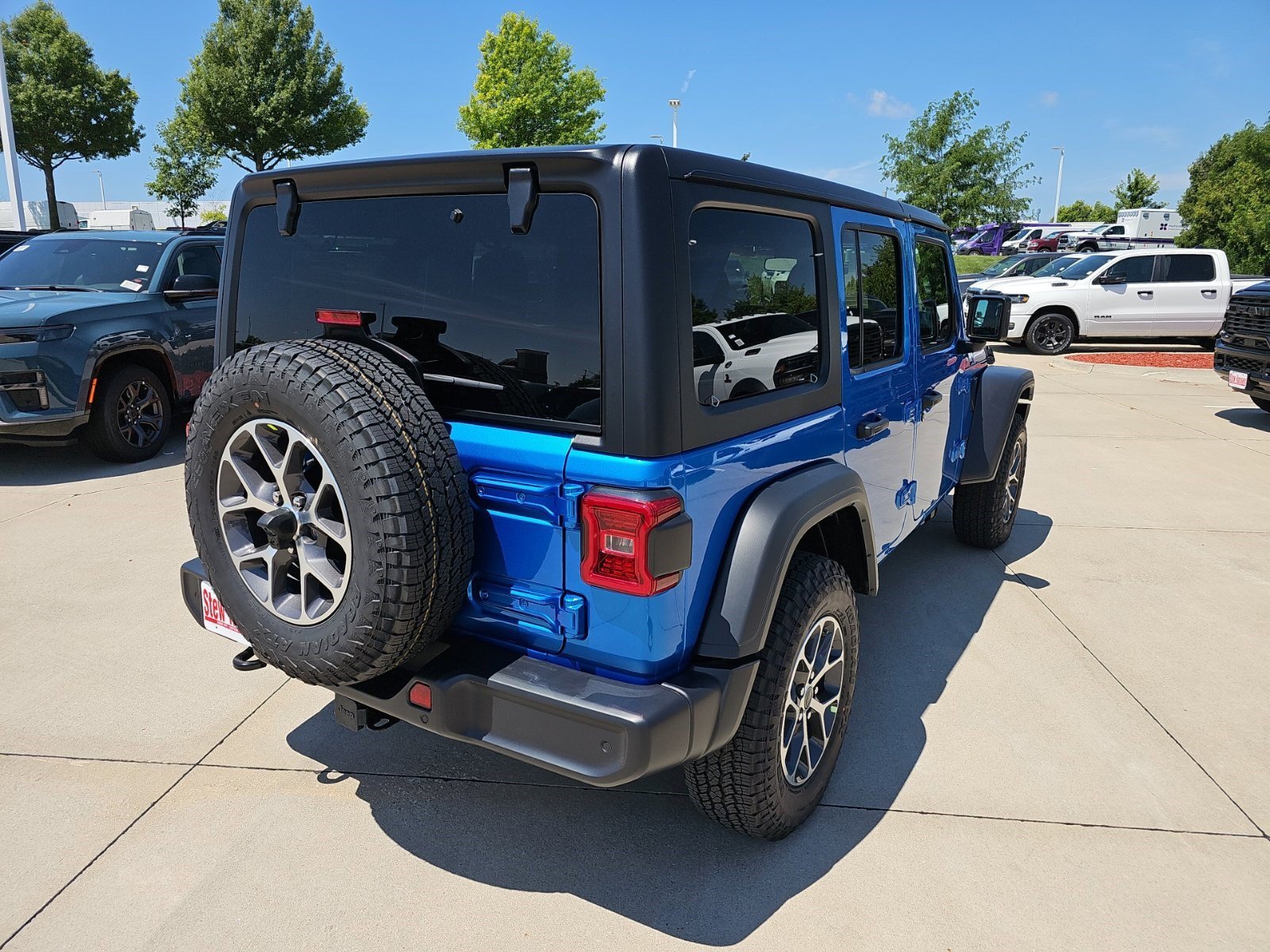 New 2026 Hydro Blue Pearlcoat Jeep Sport S image 5